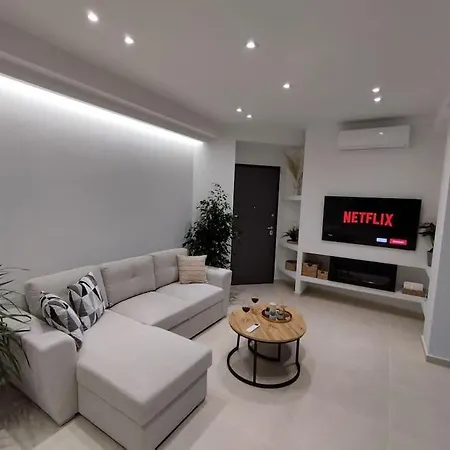 Apartament Floral 1 - Ground Floor With Courtyard And Private Parking! Ateny